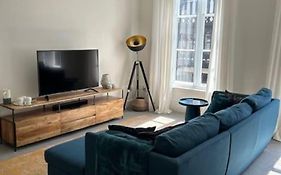 Modern Apartment Within Historic Chester City Walls