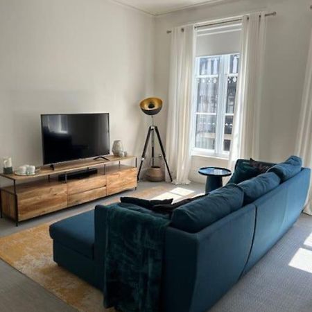 Modern Apartment Within Historic Chester City Walls Exterior photo